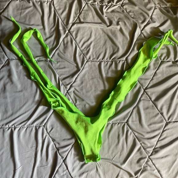 UV Neon Green Rave Set - Picture 6 of 7